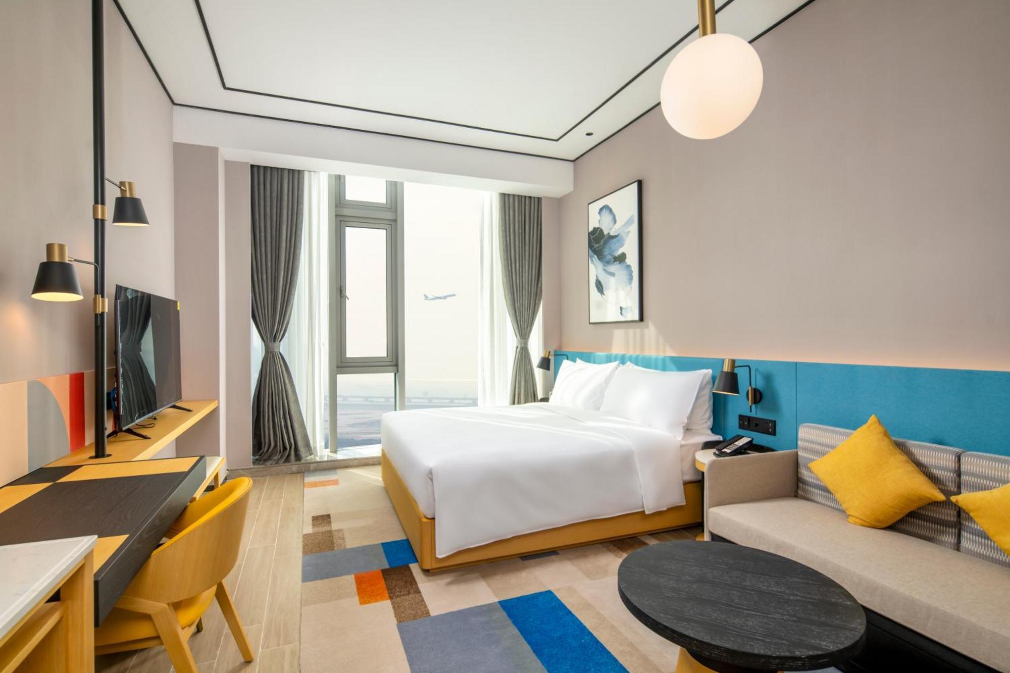 Hilton Garden Inn Shenzhen Airport,Enjoy 24-Hour One Way Free Delivery From Hotel To Shenzhen Baoan Airport On The Hour 선전 시 외부 사진