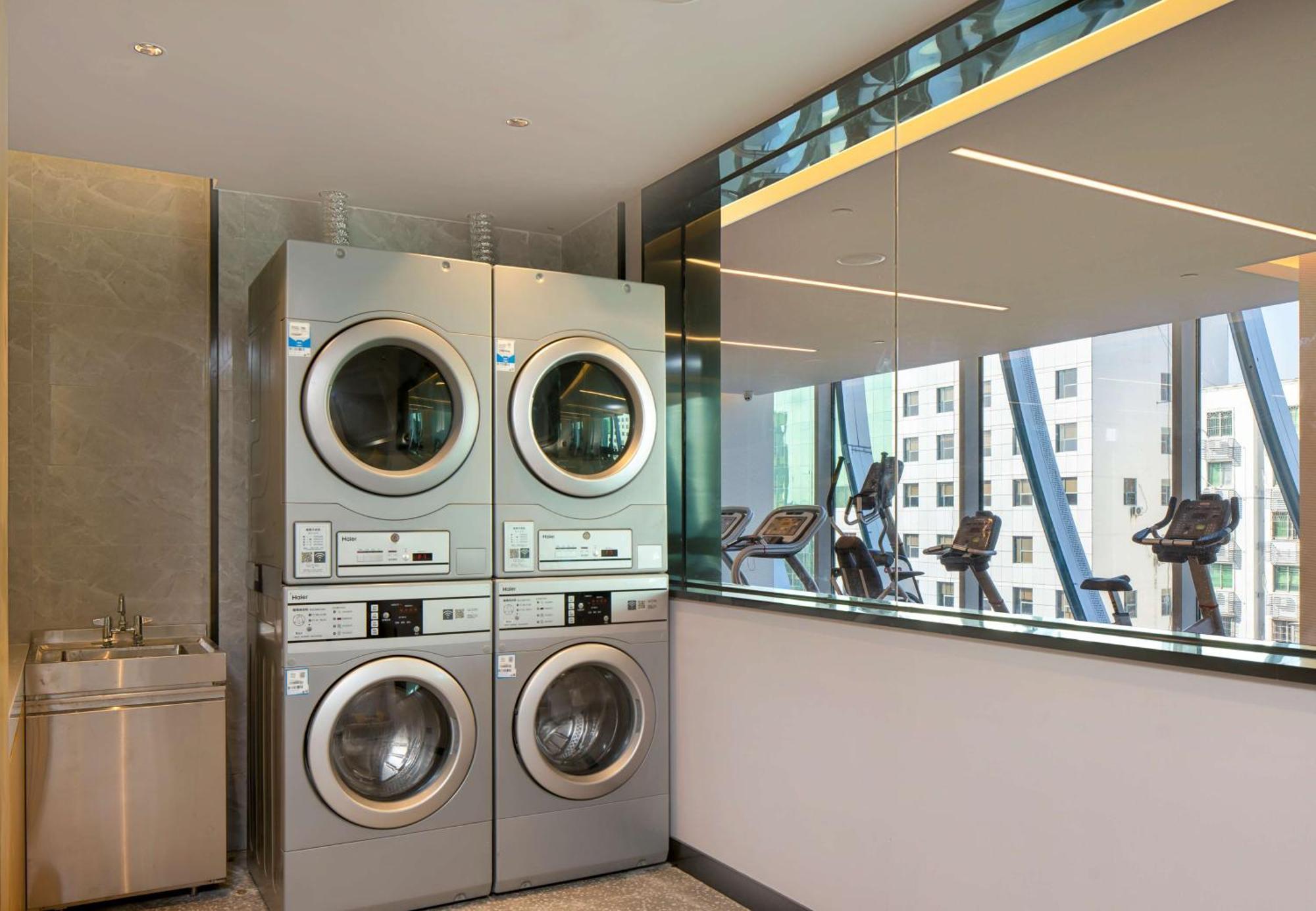 Hilton Garden Inn Shenzhen Airport,Enjoy 24-Hour One Way Free Delivery From Hotel To Shenzhen Baoan Airport On The Hour 선전 시 외부 사진