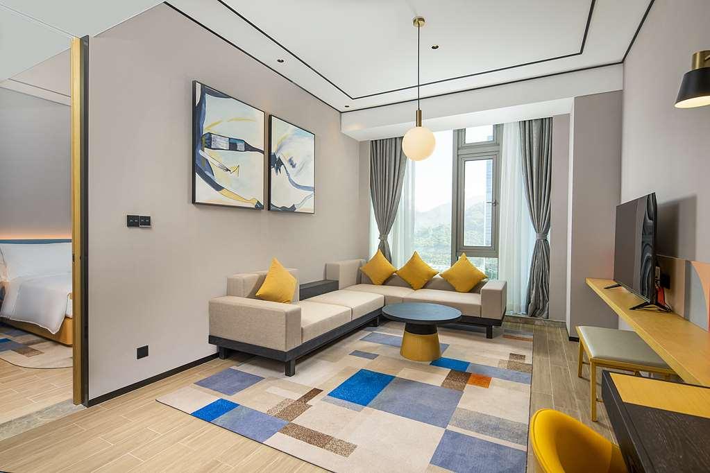 Hilton Garden Inn Shenzhen Airport,Enjoy 24-Hour One Way Free Delivery From Hotel To Shenzhen Baoan Airport On The Hour 선전 시 객실 사진