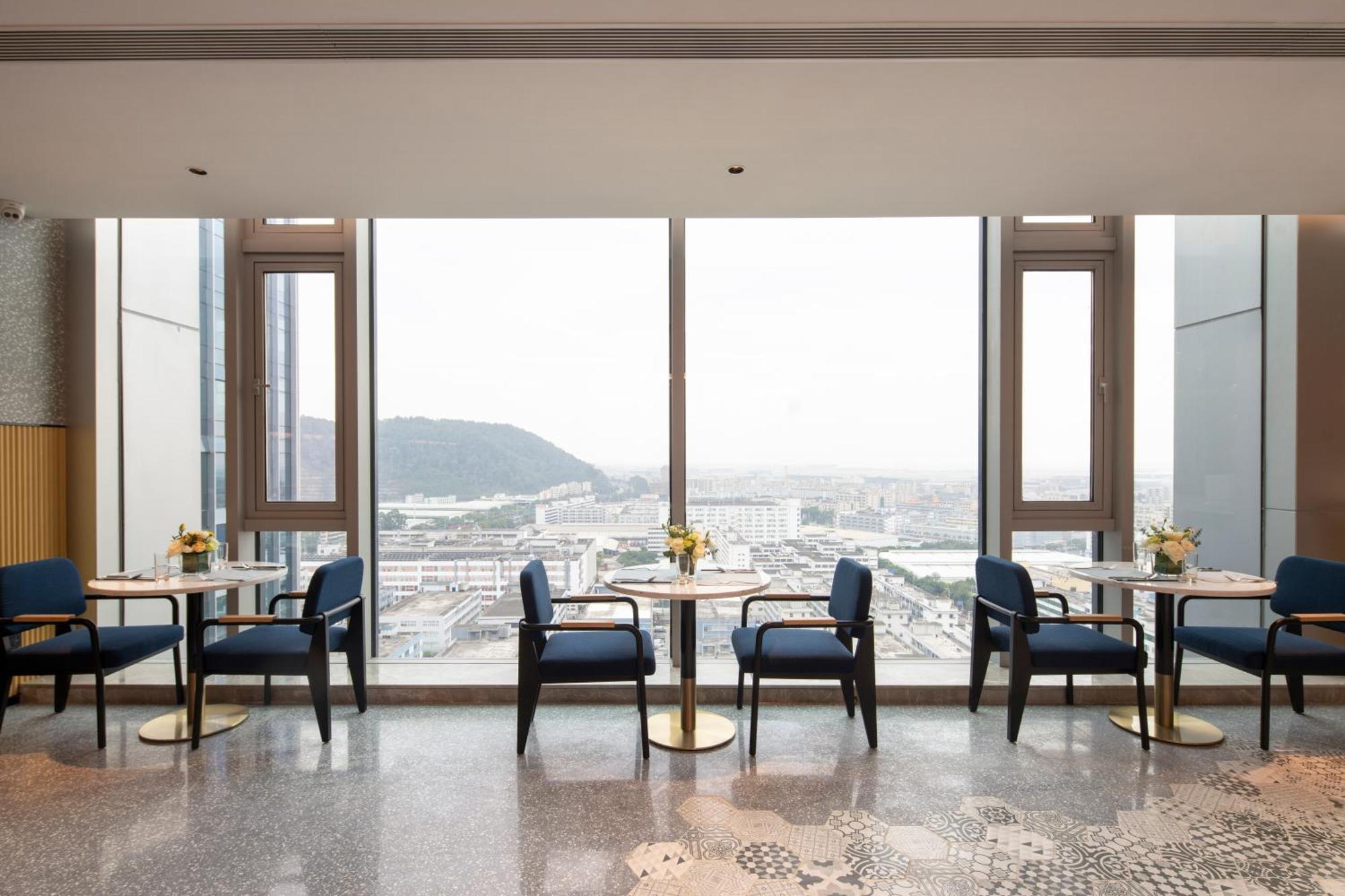 Hilton Garden Inn Shenzhen Airport,Enjoy 24-Hour One Way Free Delivery From Hotel To Shenzhen Baoan Airport On The Hour 선전 시 외부 사진